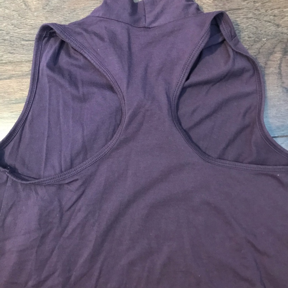Fabletics deep purple tank - Picture 4 of 4
